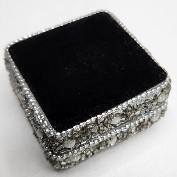 Adorable Pearl & Crystal Trinket Box - Picture 5 of 5